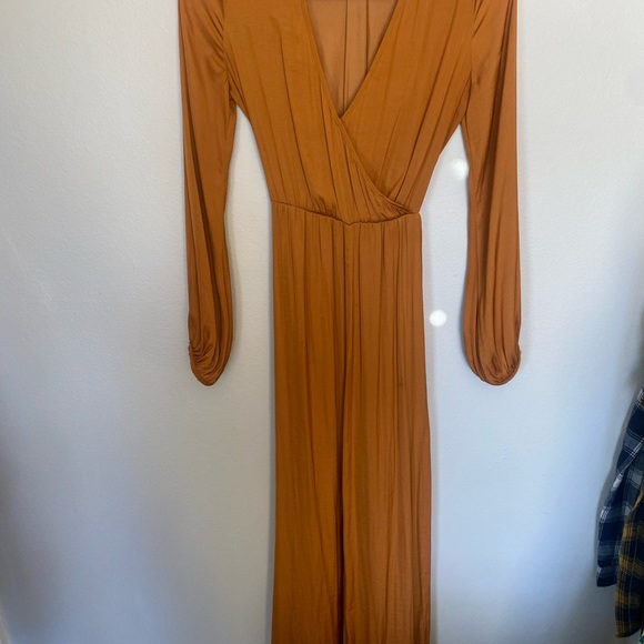 Orange Faux Silk Forever 21 Flowy Long Sleeve Dress - Size Small - Picture 3 of 5